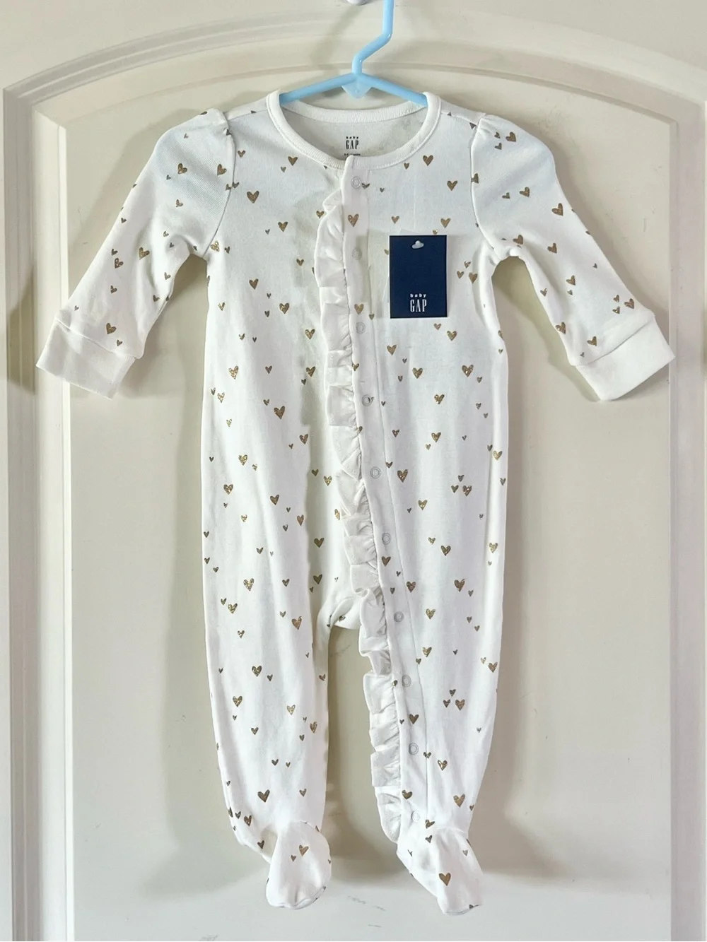 NWT Baby Gap Organic Cotton Gold Heart Footed Onesie Sleeper Pajamas 3-6M